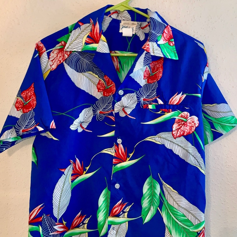 Kole Kole Hawaiian Floral Button Down